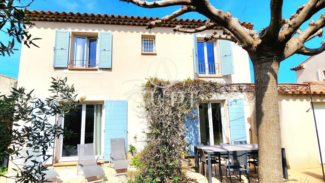 House in Saint-Rémy-de-Provence, Provence-Alpes-Côte d'Azur, France 2 - 16467140