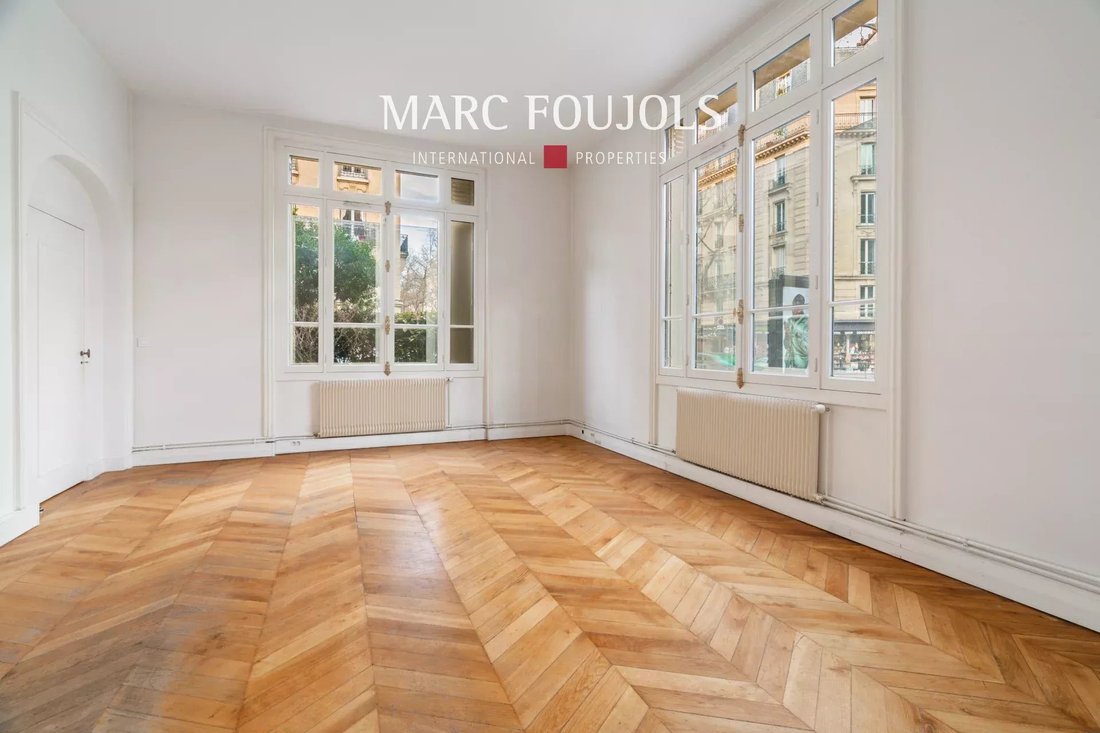 Apartment in Gros Caillou, Paris 7e Arrondissement, Paris 5 - 16466774