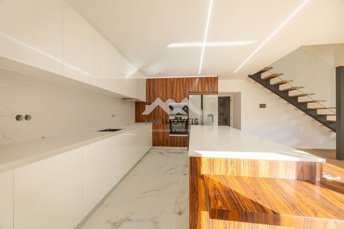 Villa in Aguas Santas, Porto District, Portugal 3 - 16469001