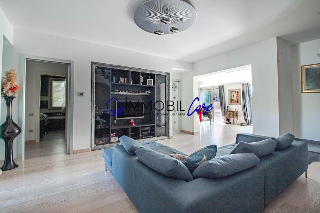 Villa in Livorno, Tuscany, Italy 4 - 16467107