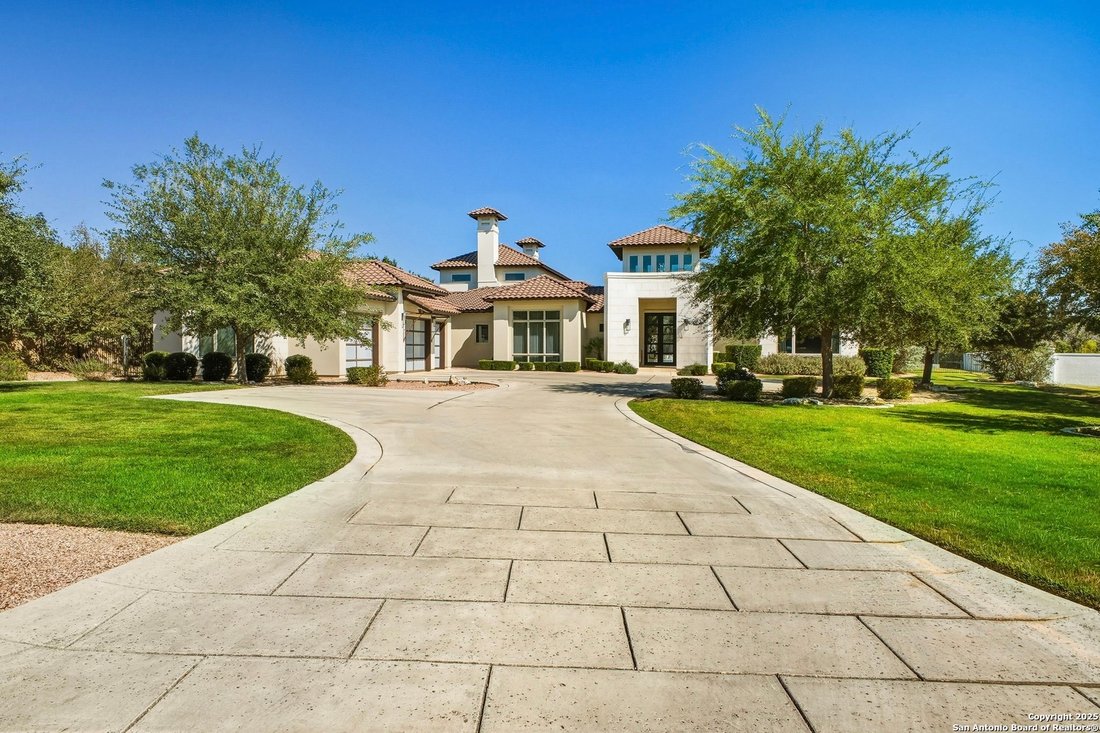 House in Shavano Park, Texas, United States 2 - 16470462