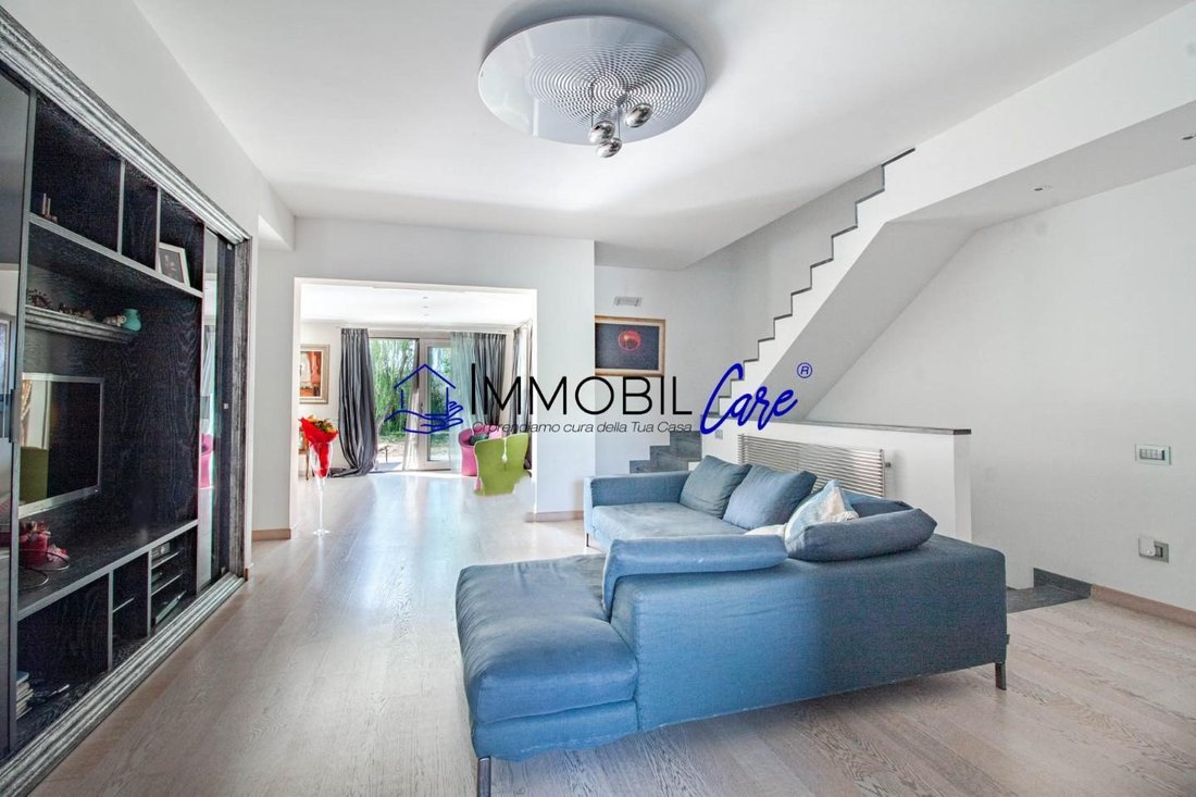 Villa in Livorno, Tuscany, Italy 3 - 16467107