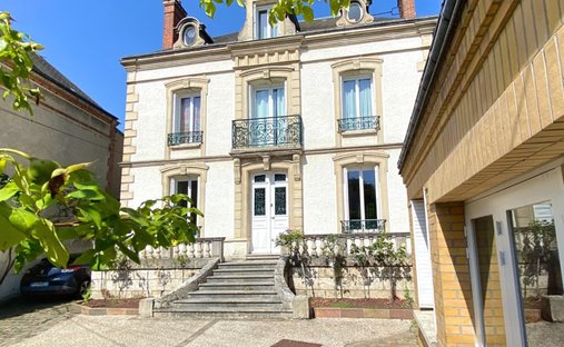 Maison à Saint Chéron-Hauts de Chartres-Puits Drouet, Chartres, France 1