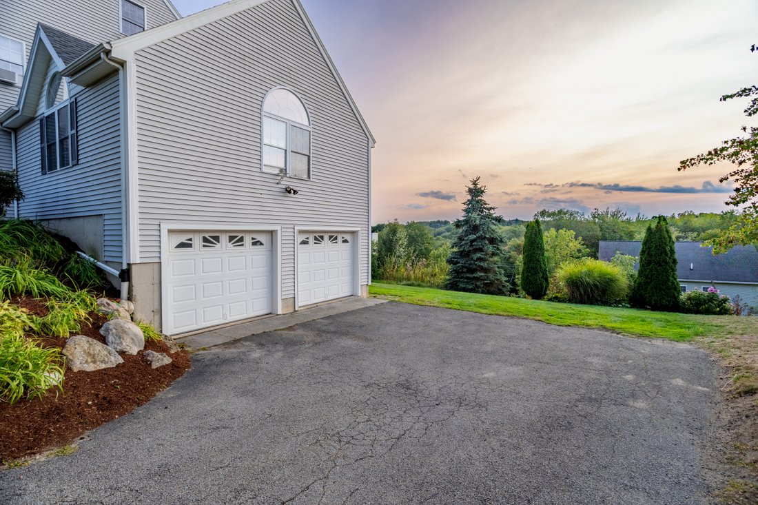 House in Haverhill, Massachusetts, United States 4 - 16466199