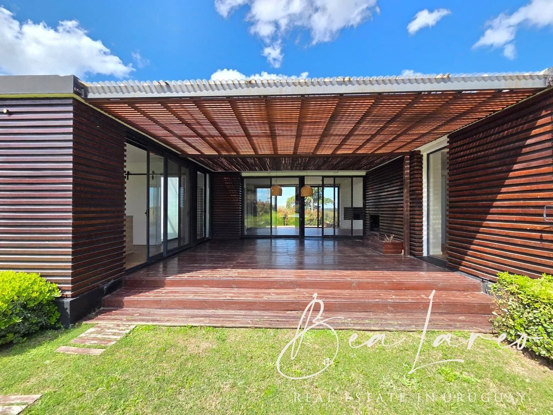 House in Lomas de Carrasco, Canelones Department, Uruguay 4 - 16471015