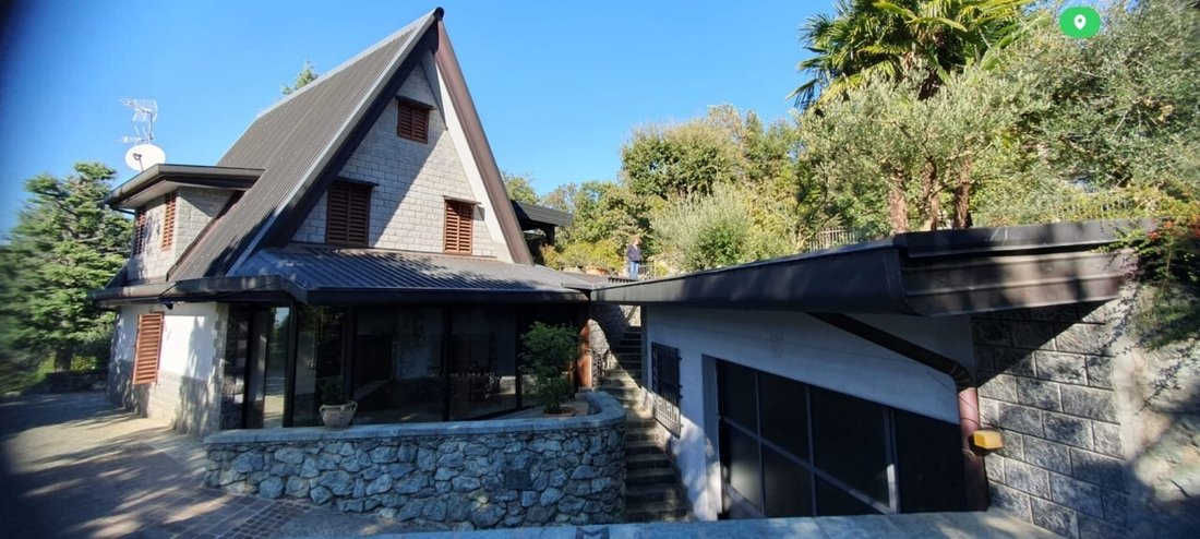 Villa in Ponteranica, Lombardy, Italy 3 - 15741104