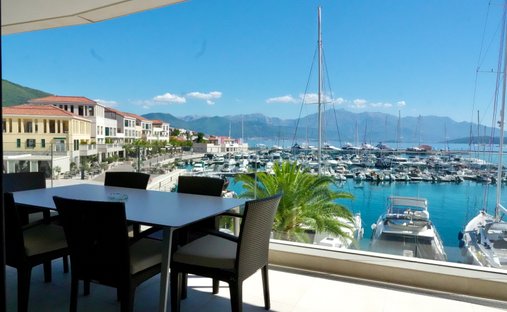 Apartment in Herceg Novi, Herceg Novi Municipality, Montenegro 1
