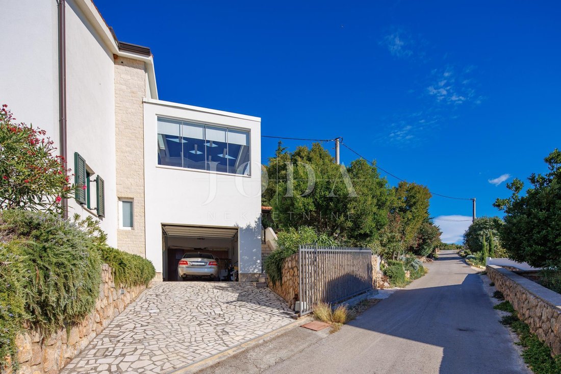 House in Prizna, Lika-Senj County, Croatia 4 - 16471569