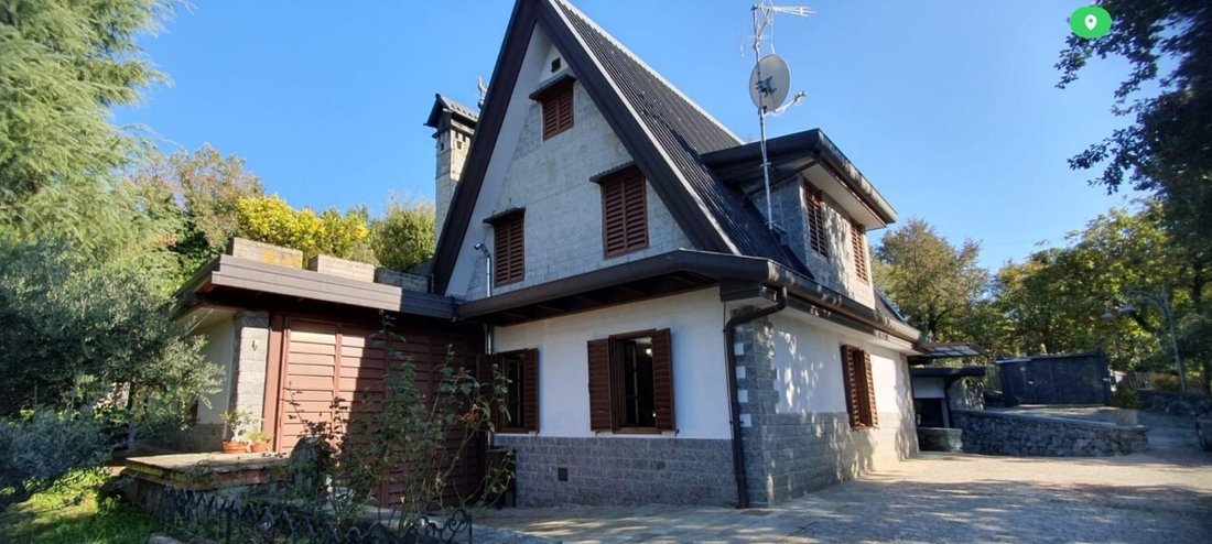Villa in Ponteranica, Lombardy, Italy 2 - 15741104