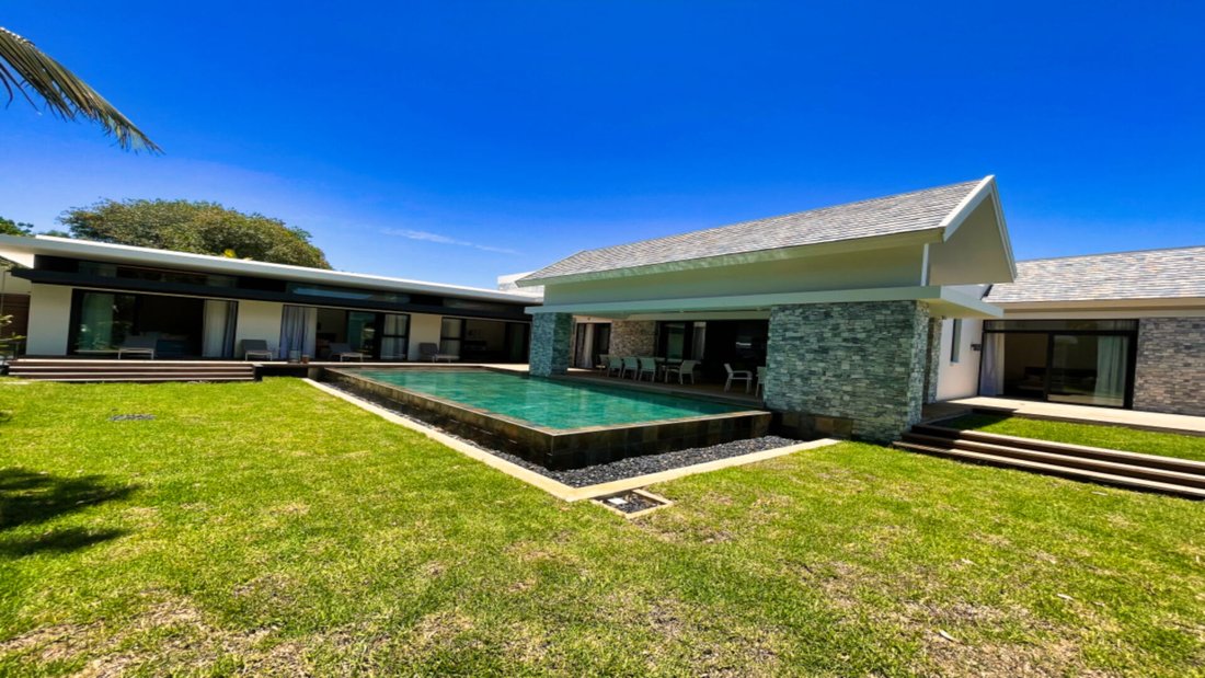 House in Grand Baie, Rivière du Rempart District, Mauritius 2 - 16473009
