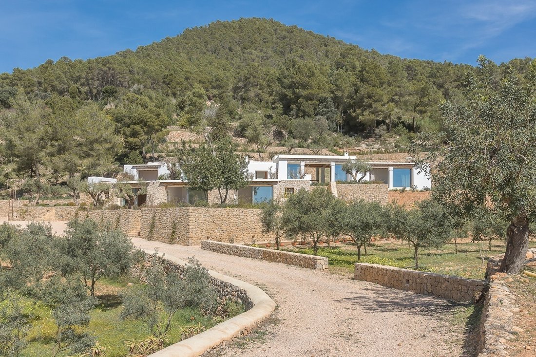 Finca in Sant Joan de Labritja, Balearic Islands, Spain 1 - 15747131