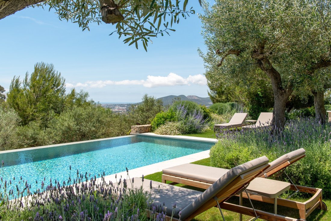 Villa in Santa Eularia des Riu, Balearic Islands, Spain 2 - 15458213