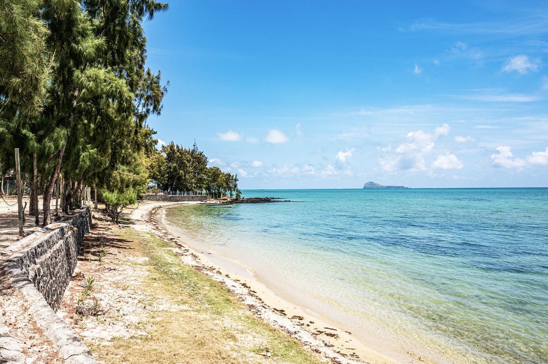 Apartment in Grand Gaube, Rivière du Rempart District, Mauritius 1 - 16472826