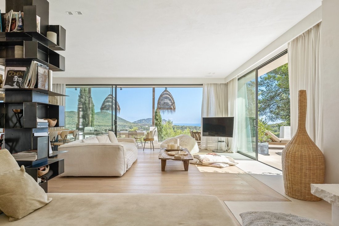 Villa in Santa Eularia des Riu, Balearic Islands, Spain 4 - 15766746