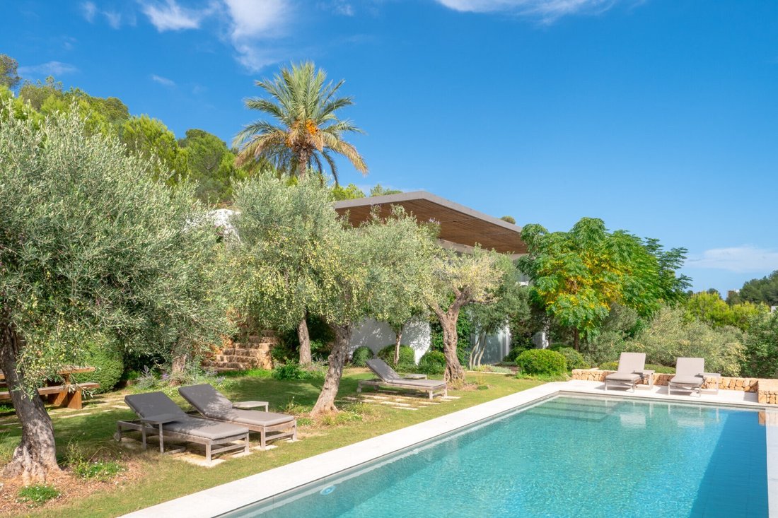 Villa in Santa Eularia des Riu, Balearic Islands, Spain 3 - 15458213
