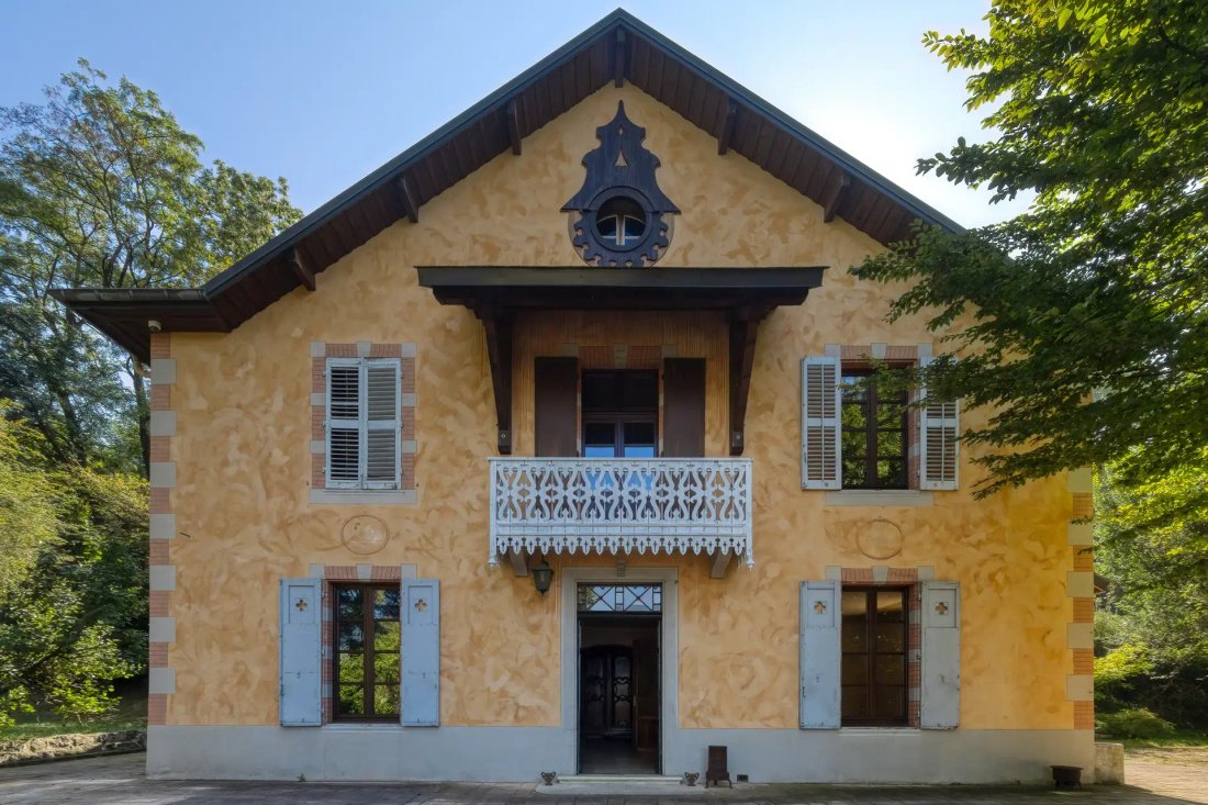 Estate in Chambery, Auvergne-Rhône-Alpes, France 4 - 16474211