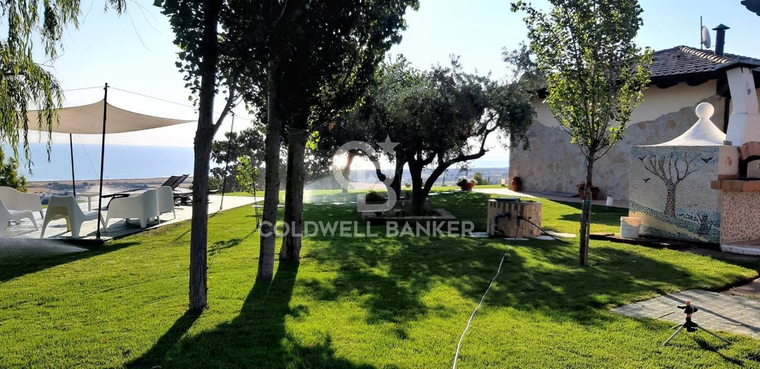 Villa in Montenero di Bisaccia, Molise, Italy 2 - 16476203