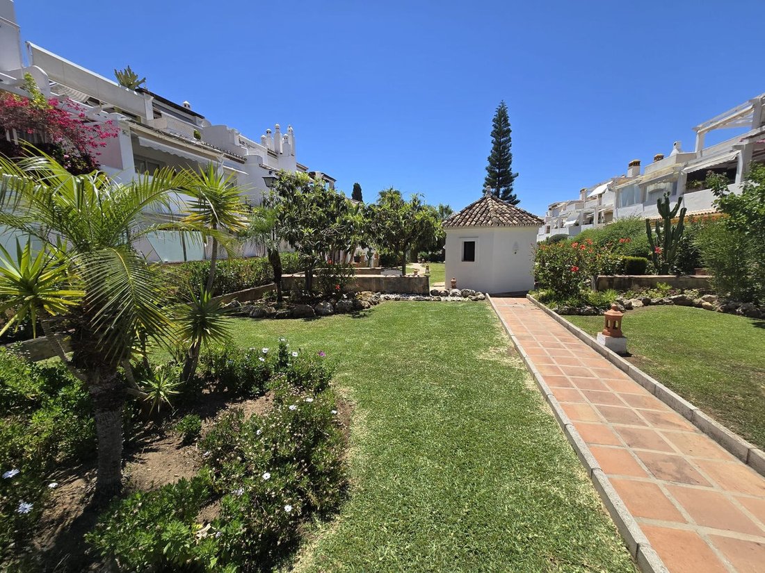 Apartment in Marbella, Andalusia, Spain 5 - 16475411