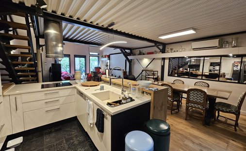 House in Mérignac, Nouvelle-Aquitaine, France 1