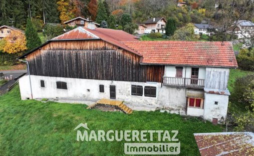 Farm Ranch in Saint-Sigismond, Auvergne-Rhône-Alpes, France 1