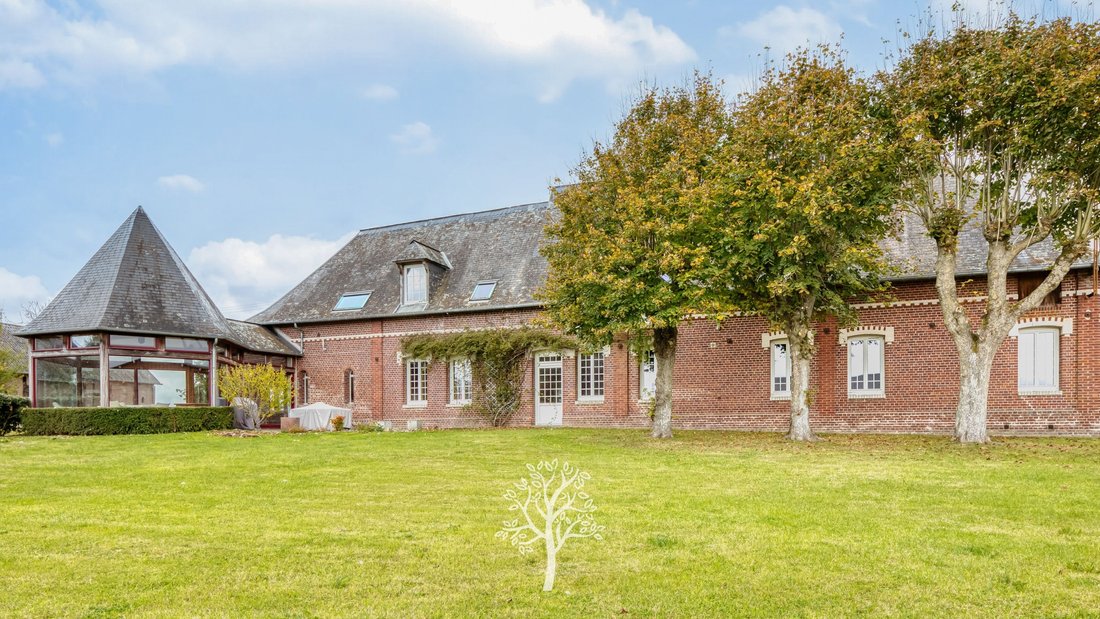 Estate in Forges-les-Eaux, Normandy, France 2 - 16475710
