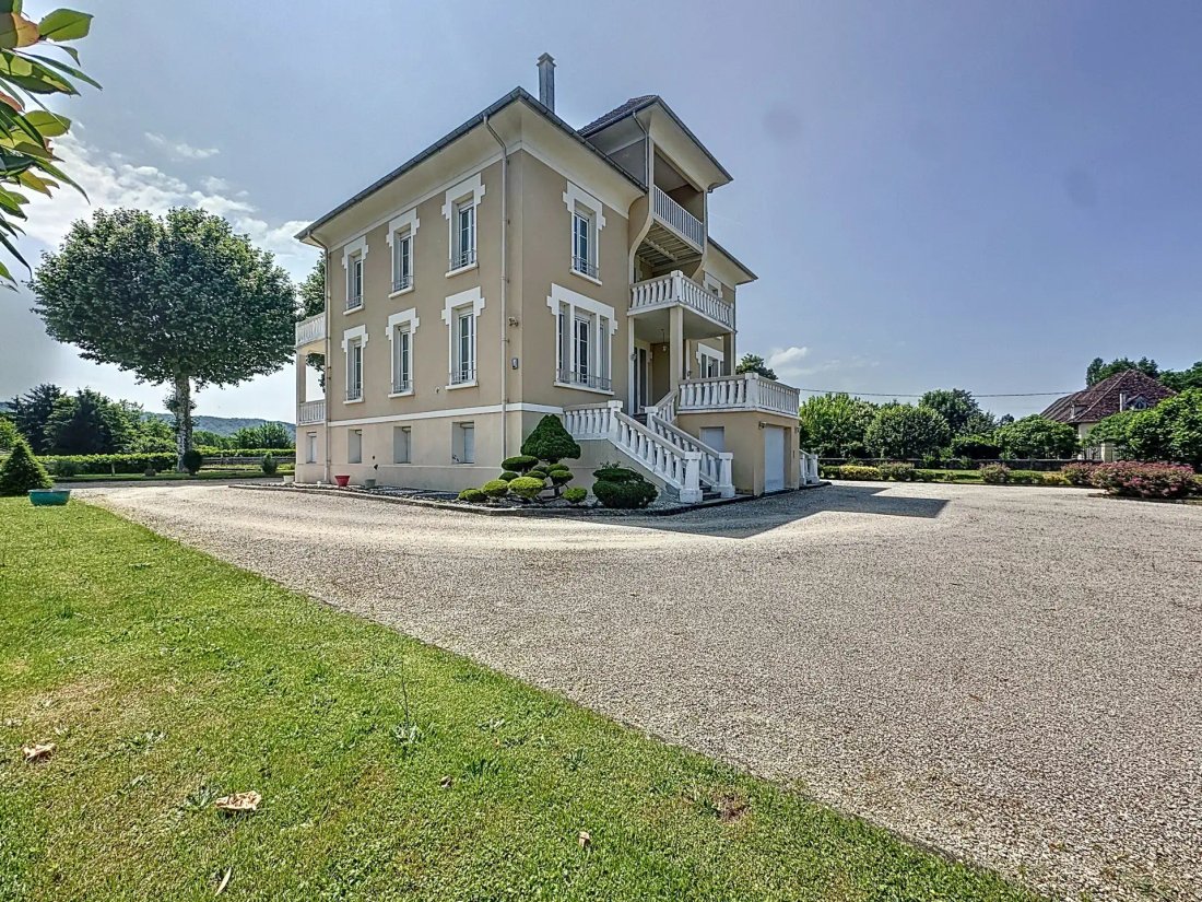 House in Le Pont-de-Beauvoisin, Auvergne-Rhône-Alpes, France 4 - 16473837
