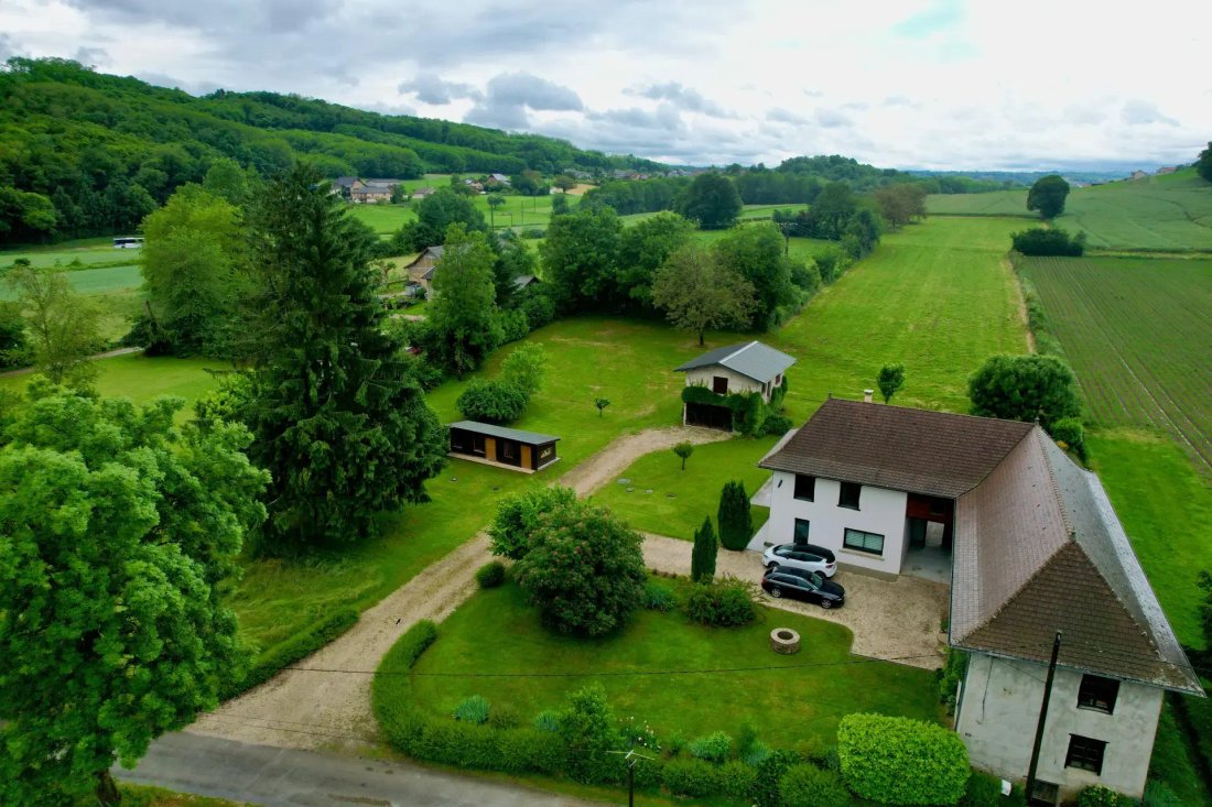 Estate in Romagnieu, Auvergne-Rhône-Alpes, France 1 - 16474536