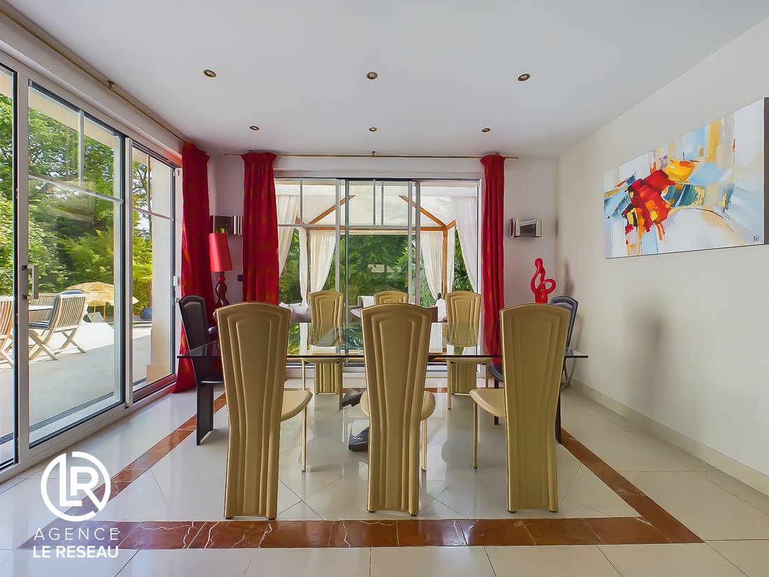Villa in Centre Montmorency, Montmorency, France 4 - 16473707