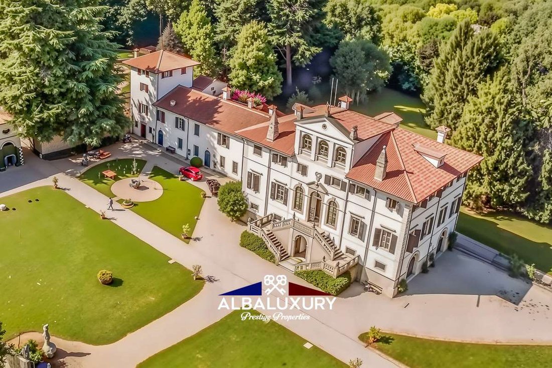 Villa in Center, Udine, Friuli – Venezia Giulia 1 - 16475793