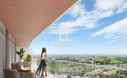 Apartment in Hadaeq Sheikh Mohammed Bin Rashid, Dubai, United Arab Emirates 1