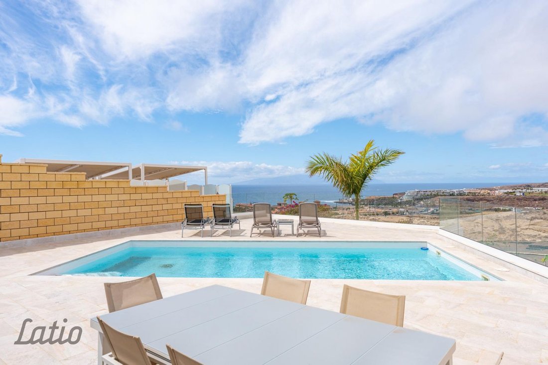 House in Costa Adeje, Adeje, Canary Islands 2 - 16474044
