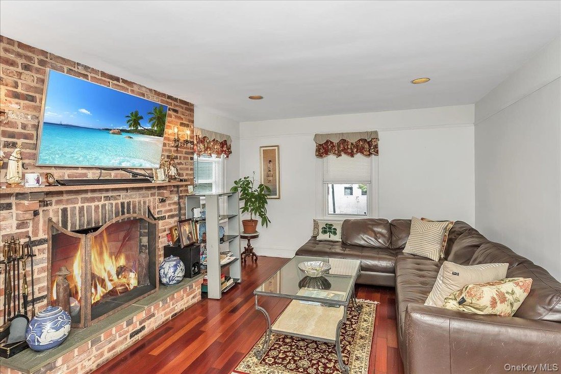 House in Kings Point, New York, United States 2 - 16476695