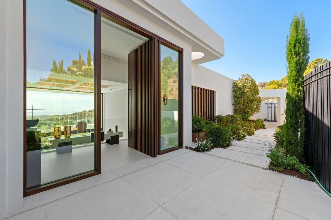 Villa in Benahavis, Andalusia, Spain 3 - 16474303