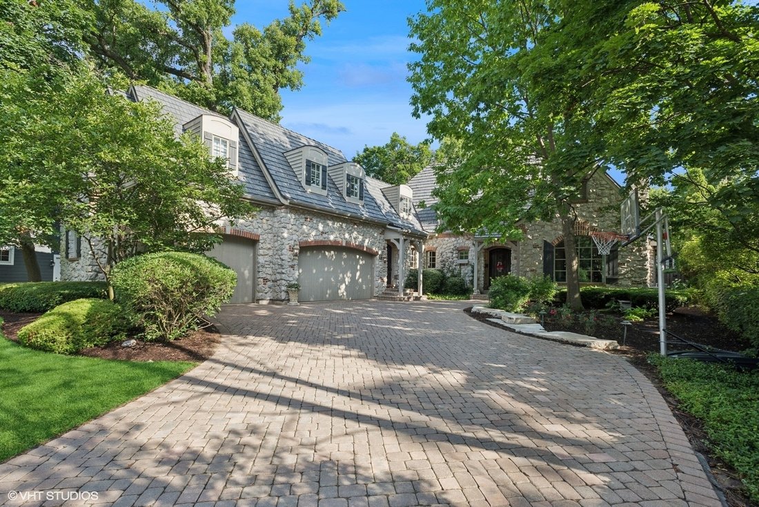 House in Glen Ellyn, Illinois, United States 2 - 16473508