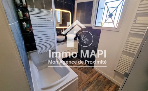 Castle for Sale in Villeneuve-lès-Maguelone, Occitanie, France