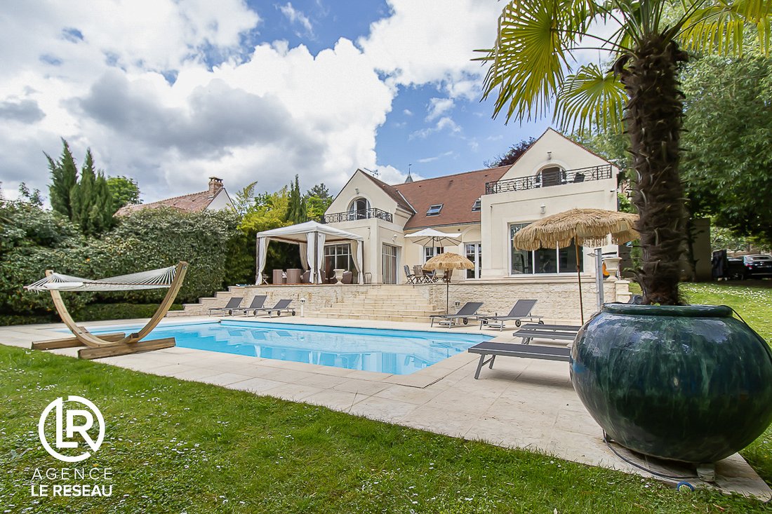 Villa in Centre Montmorency, Montmorency, France 1 - 16473707