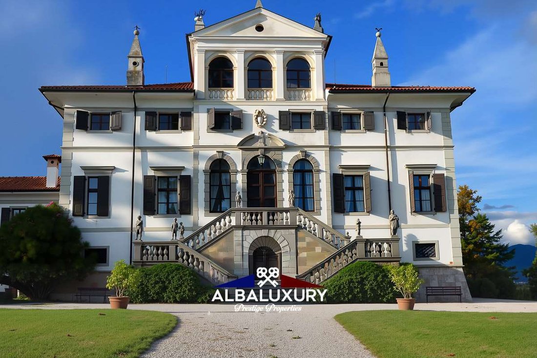 Villa in Center, Udine, Friuli – Venezia Giulia 3 - 16475793