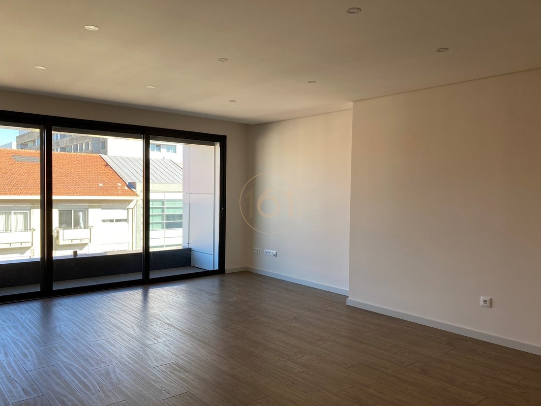 Apartment in Cedofeita, Santo Ildefonso, Se, Miragaia, Sao Nicolau e Vitoria, Porto District, Portugal 4 - 12514329