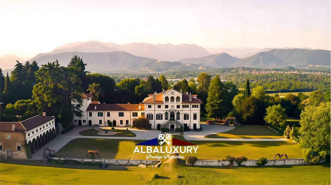 Villa in Center, Udine, Friuli – Venezia Giulia 4 - 16475793