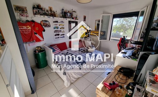 Castle for Sale in Villeneuve-lès-Maguelone, Occitanie, France