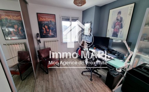 Castle for Sale in Villeneuve-lès-Maguelone, Occitanie, France