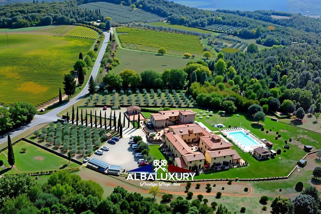Villa in San Gimignano, Tuscany, Italy 4 - 15367270