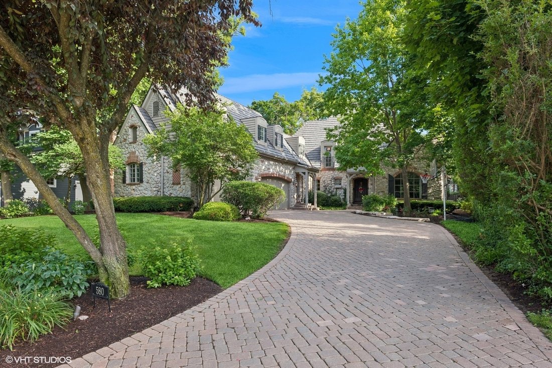 House in Glen Ellyn, Illinois, United States 1 - 16473508