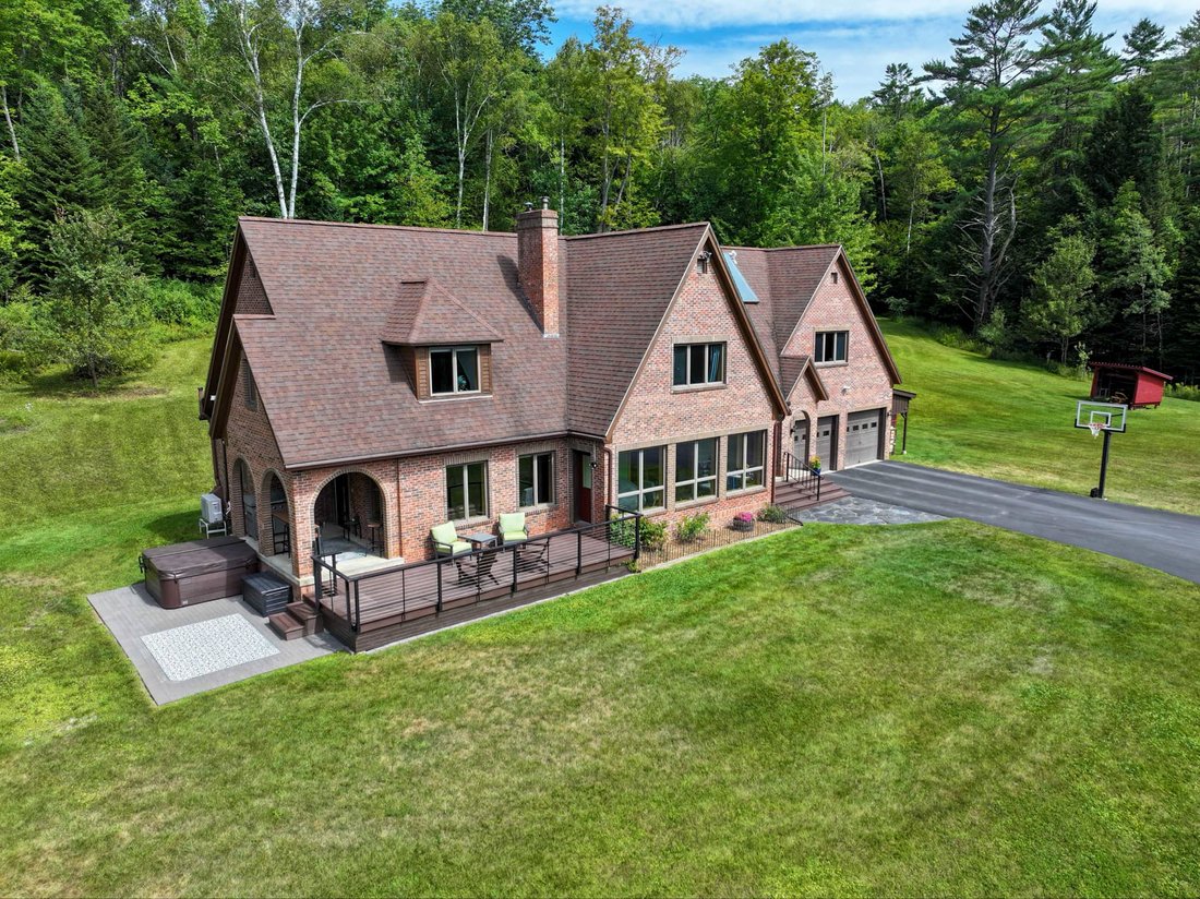 House in Saint Johnsbury, Vermont, United States 2 - 16475125