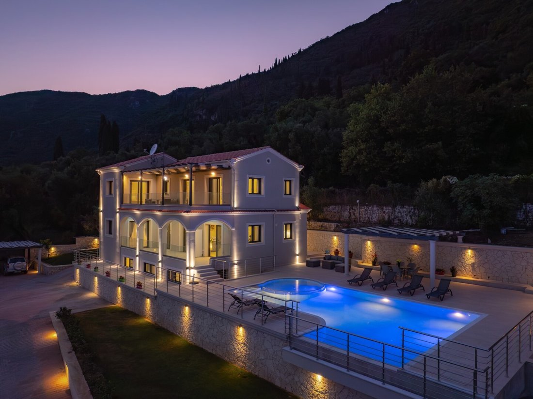 Villa in Corfu, Peloponnese, Western Greece and the Ionian, Greece 4 - 16474504