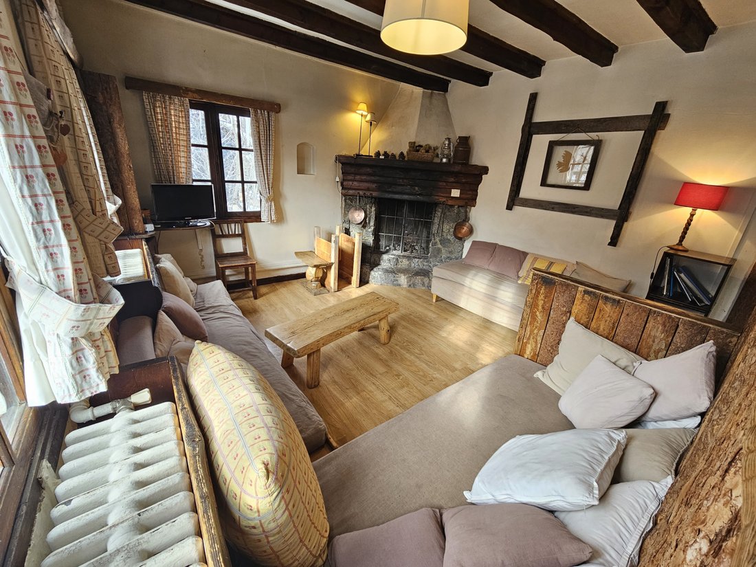 Chalet in La Salle-les-Alpes, Provence-Alpes-Côte d'Azur, France 2 - 16474125