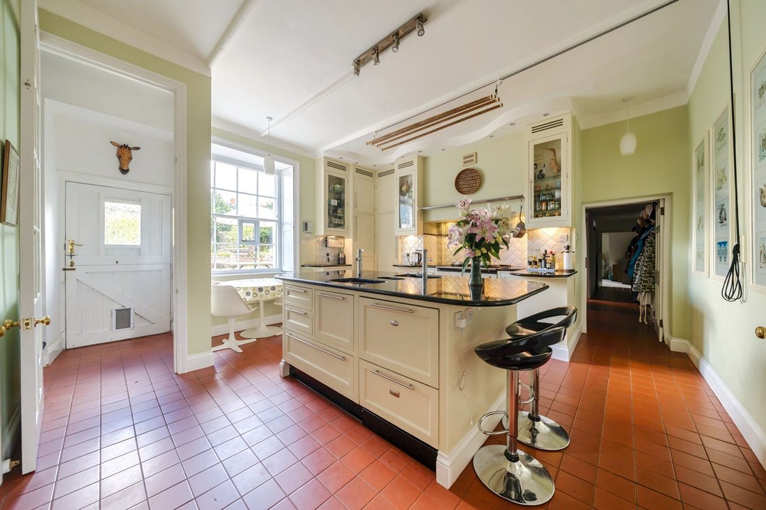 House in Sandford, England 2 - 16475802