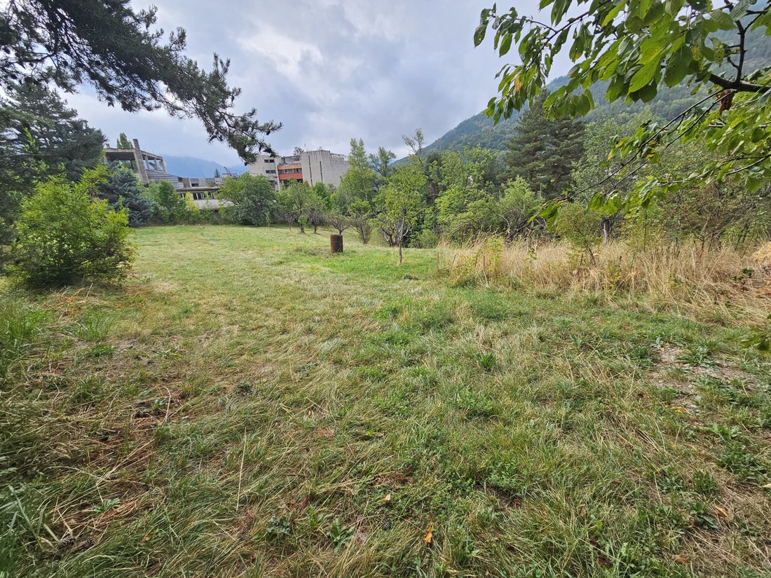Land in Briançon, Provence-Alpes-Côte d'Azur, France 4 - 16474061