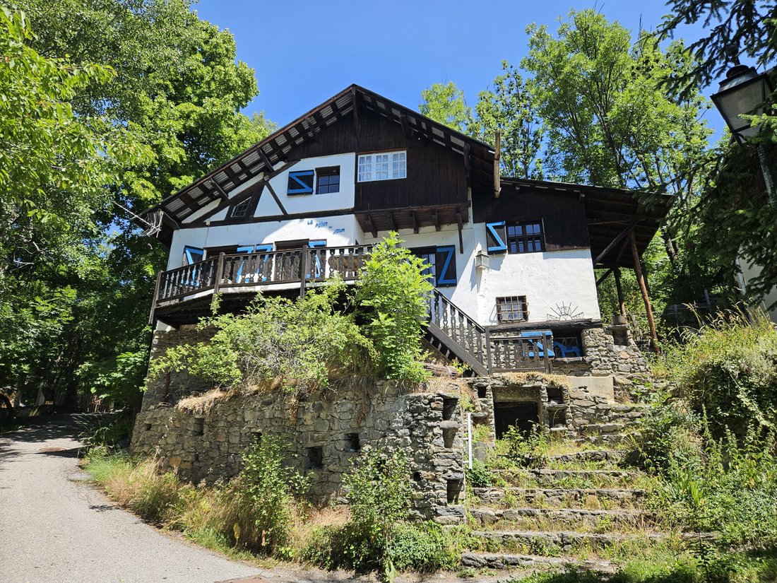 Chalet in La Salle-les-Alpes, Provence-Alpes-Côte d'Azur, France 1 - 16474125