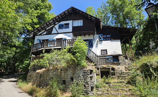 Chalet in La Salle-les-Alpes, Provence-Alpes-Côte d'Azur, France 1